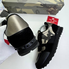 Load image into Gallery viewer, Shoes