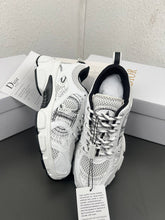 Load image into Gallery viewer, Shoes