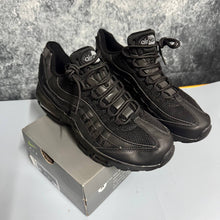Load image into Gallery viewer, Shoes