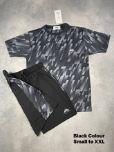 Load image into Gallery viewer, Tshirt