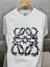 Load image into Gallery viewer, Tshirt