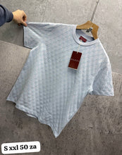 Load image into Gallery viewer, Tshirt