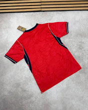 Load image into Gallery viewer, Tshirt