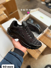 Load image into Gallery viewer, Shoes