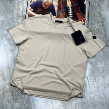 Load image into Gallery viewer, Tshirt