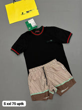 Load image into Gallery viewer, Tshirt