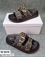Load image into Gallery viewer, Slipper