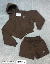 Load image into Gallery viewer, Tracksuit