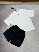 Load image into Gallery viewer, Tshirt