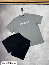 Load image into Gallery viewer, Tshirt