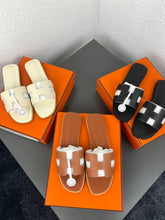 Load image into Gallery viewer, Slipper