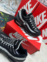 Load image into Gallery viewer, Shoes men