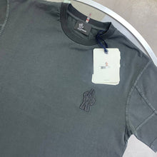 Load image into Gallery viewer, Tshirt