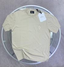 Load image into Gallery viewer, Tshirt
