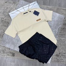 Load image into Gallery viewer, Tshirt