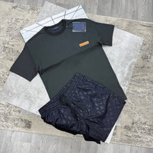 Load image into Gallery viewer, Tshirt