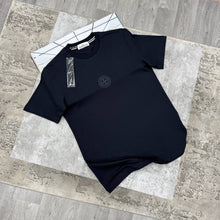 Load image into Gallery viewer, Tshirt
