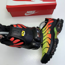 Load image into Gallery viewer, Shoes