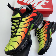 Load image into Gallery viewer, Shoes