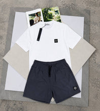 Load image into Gallery viewer, Tshirt