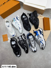 Load image into Gallery viewer, Shoes