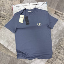 Load image into Gallery viewer, Tshirt