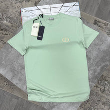 Load image into Gallery viewer, Tshirt