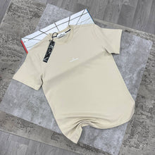 Load image into Gallery viewer, Tshirt