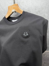 Load image into Gallery viewer, Tshirt