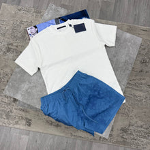 Load image into Gallery viewer, Tshirt