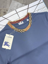 Load image into Gallery viewer, Tshirt