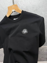 Load image into Gallery viewer, Tshirt
