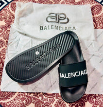 Load image into Gallery viewer, Slipper