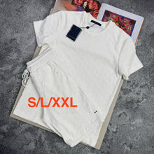 Load image into Gallery viewer, Tshirt