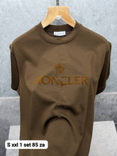 Load image into Gallery viewer, Tshirt