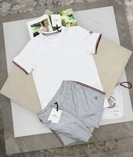 Load image into Gallery viewer, Tshirt