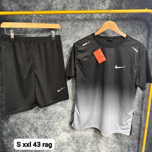 Load image into Gallery viewer, Tshirt