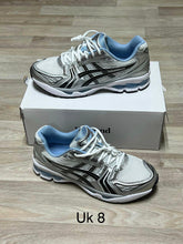 Load image into Gallery viewer, Shoes