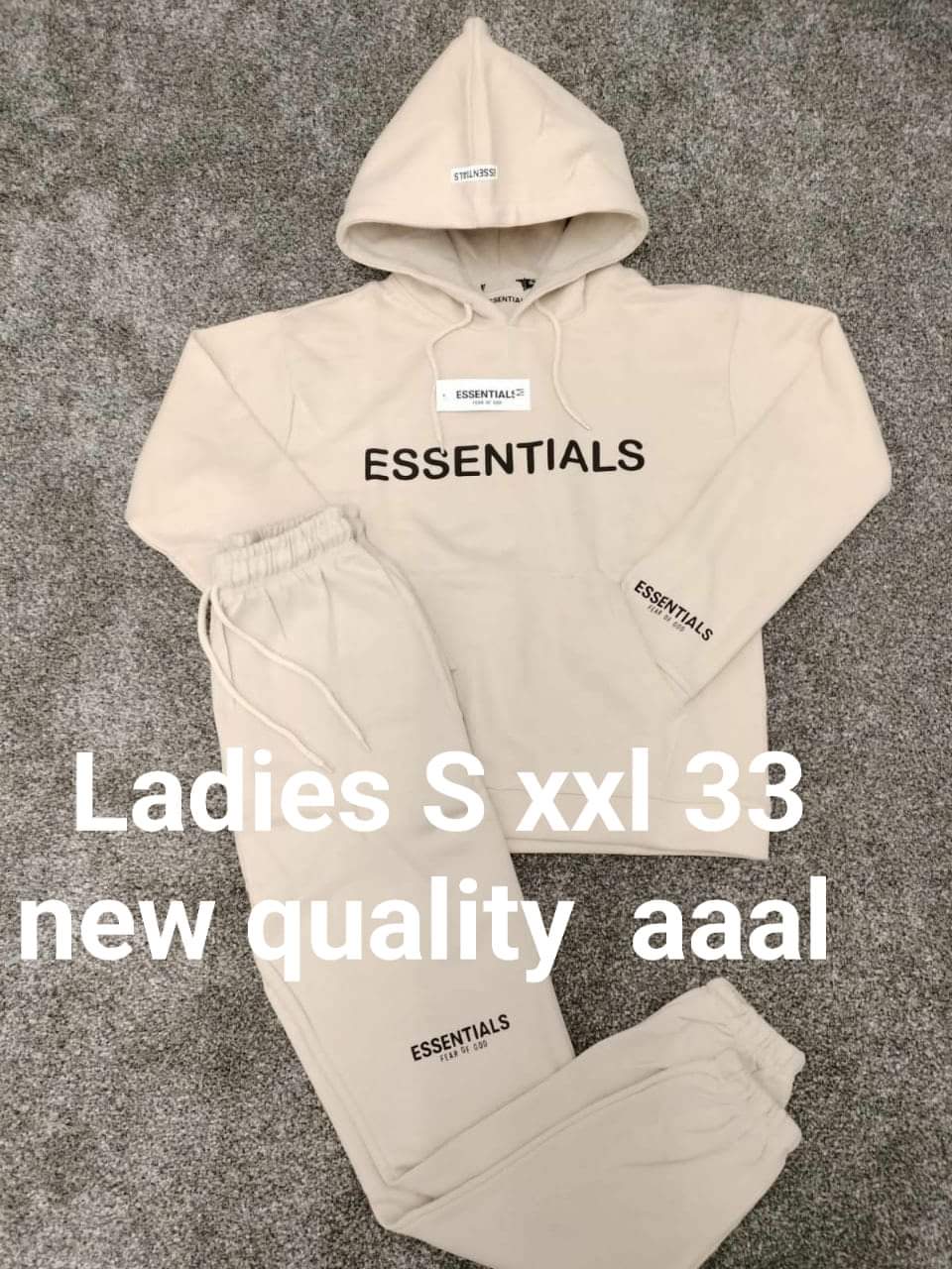 Ladies tracksuit
