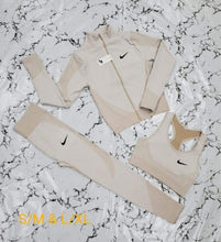 Load image into Gallery viewer, Tracksuit