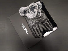 Load image into Gallery viewer, Glove