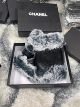 Load image into Gallery viewer, Gloves