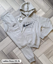 Load image into Gallery viewer, Tracksuit