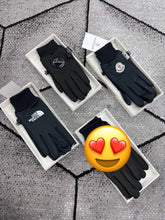 Load image into Gallery viewer, Glove