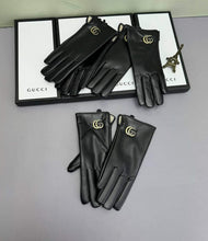 Load image into Gallery viewer, Glove