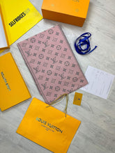 Load image into Gallery viewer, Scarf