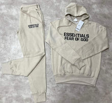 Load image into Gallery viewer, Tracksuit