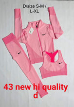 Load image into Gallery viewer, Tracksuit