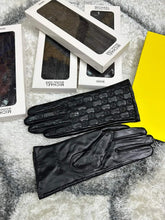 Load image into Gallery viewer, Glove