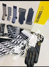 Load image into Gallery viewer, Glove